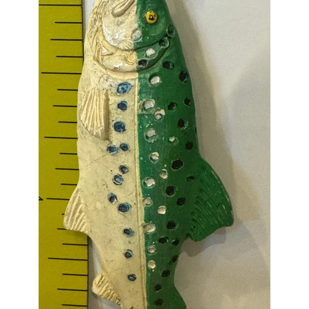 Vintage Trout Fish Keychain Green White Split Color Fishing Lure Style Charm